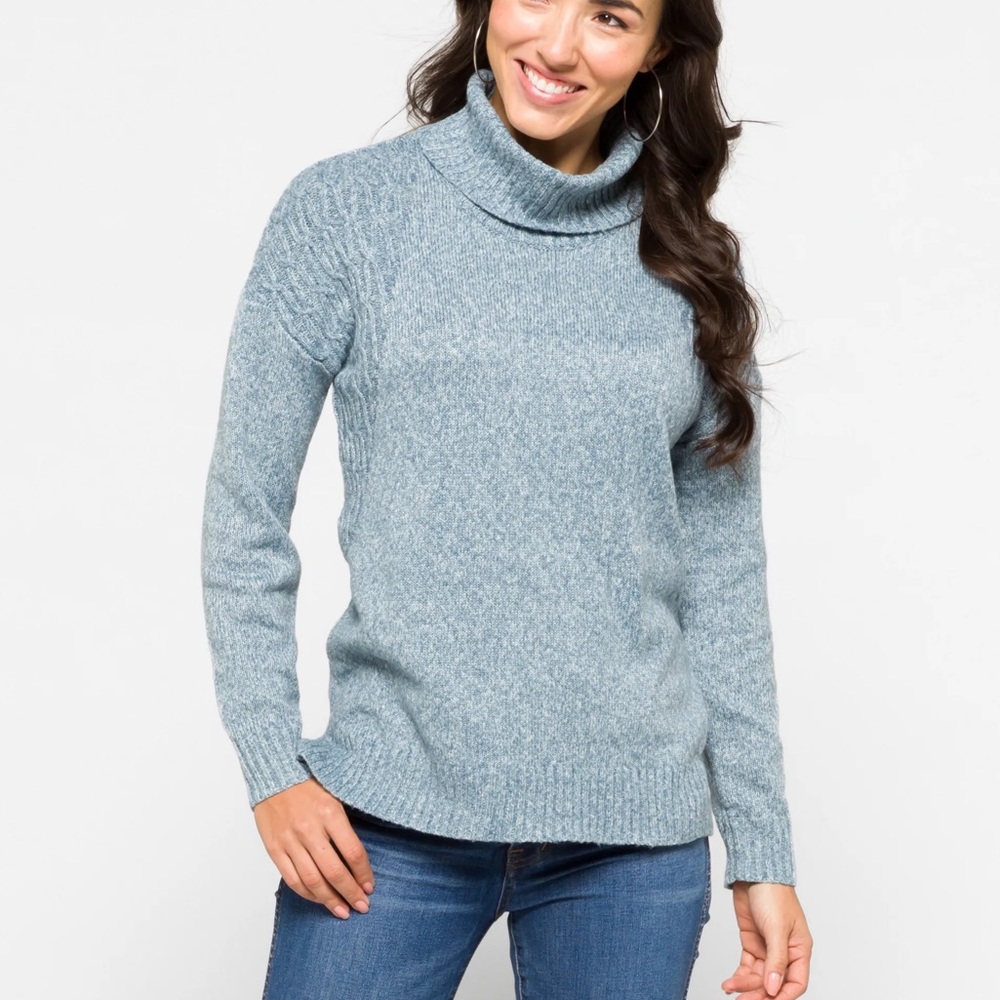 evolution by CYRUS turtleneck sweater